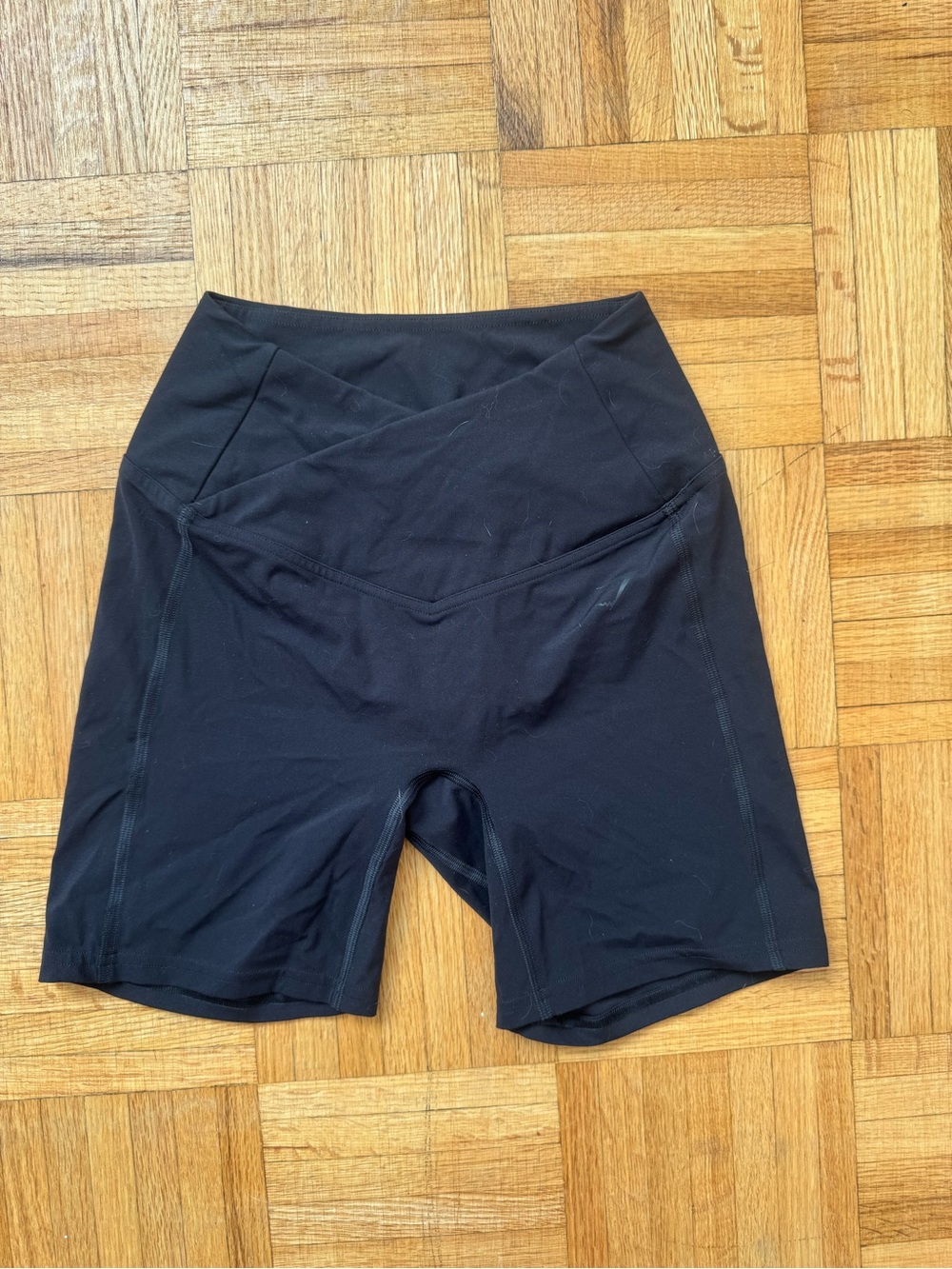 Gymshark Black High-Waist V-Band Bike Shorts